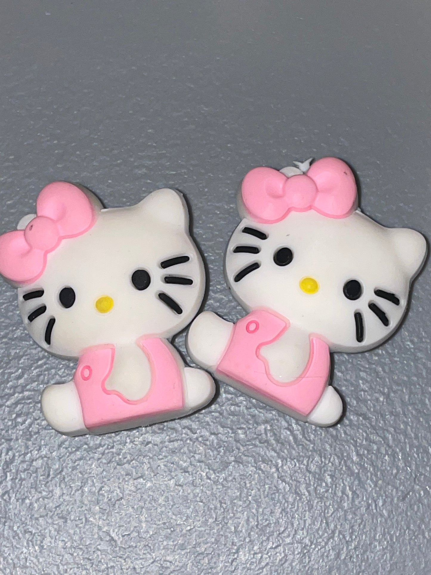 Hello Kitty Croc Charms Pairs