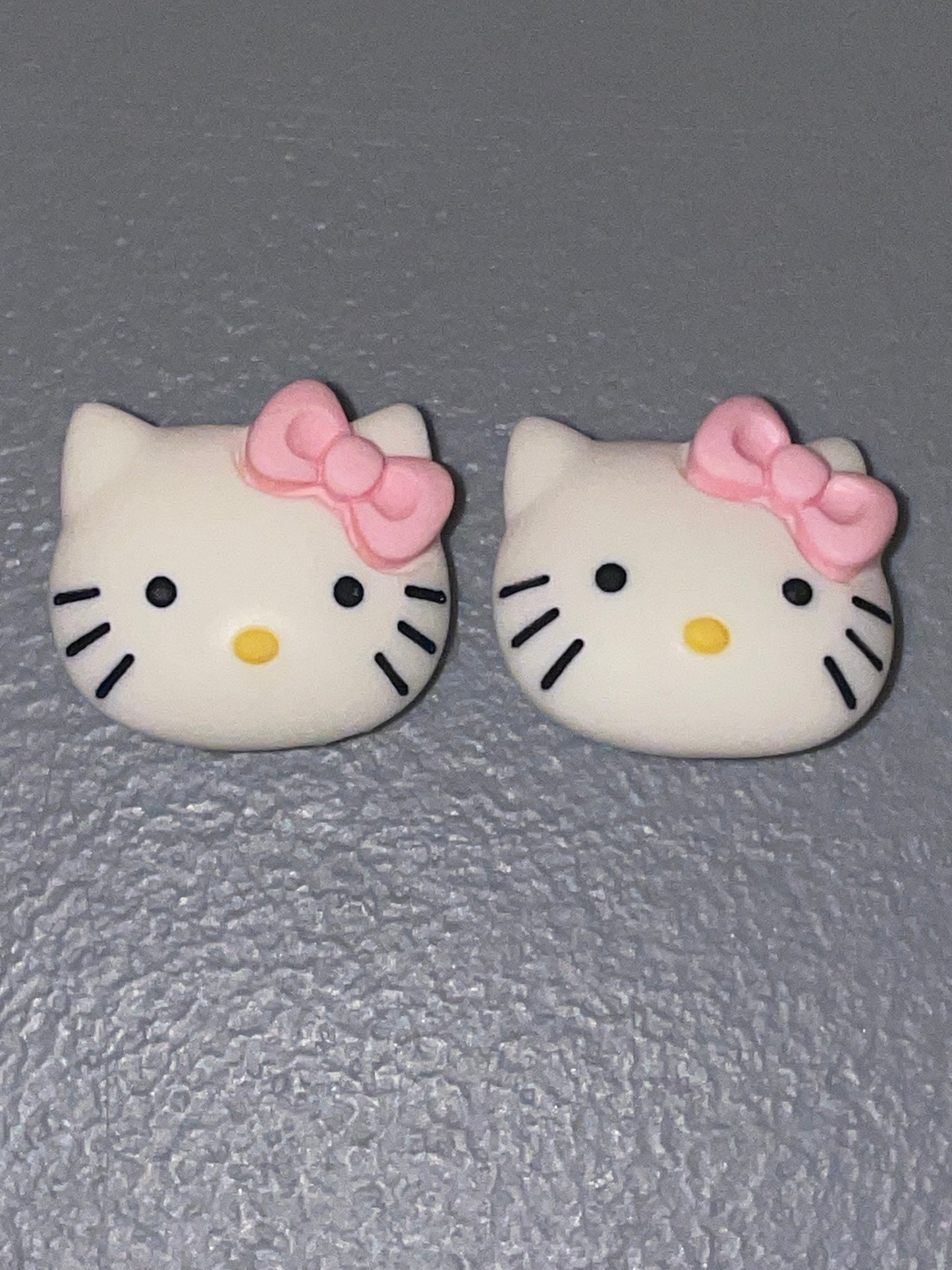 Hello Kitty Croc Charms Pairs