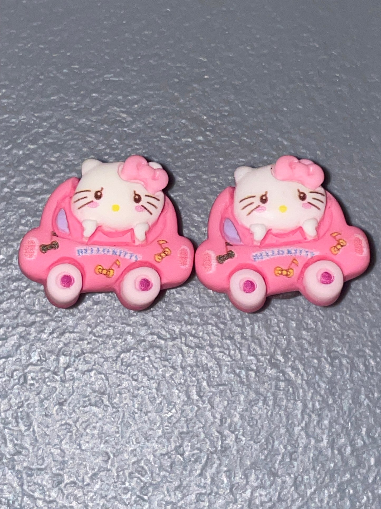 Hello Kitty Croc Charms Pairs