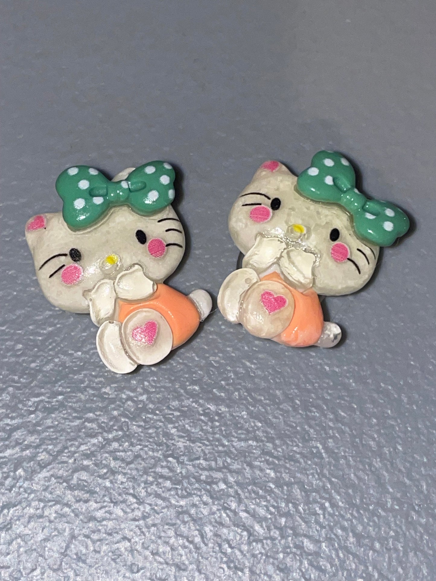 Hello Kitty Croc Charms Pairs