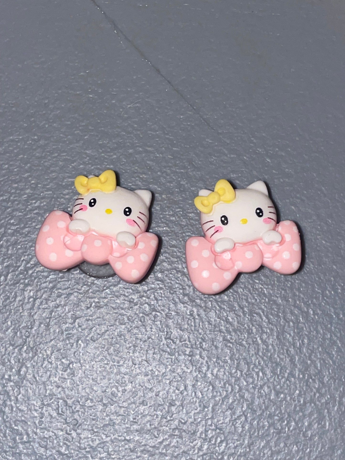 Hello Kitty Croc Charms Pairs