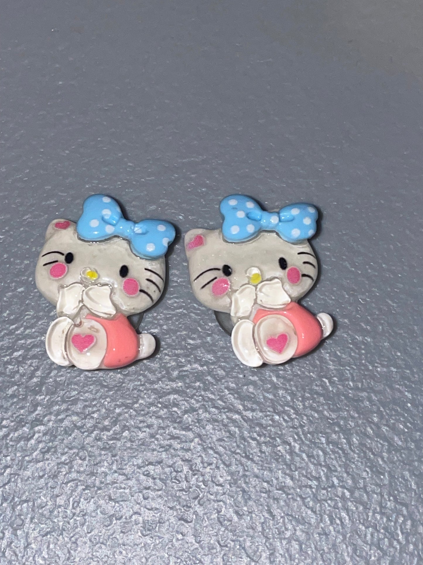 Hello Kitty Croc Charms Pairs